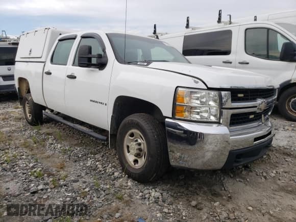 ✅ 2009 Chevrolet Silverado 2500HD Work Truck • VIN: 1GCHC43K59F157421 • Лот: 73585914. Опубликован ранее на Copart с пробегом 243 185 миль. Бесплатный доступ к архиву аукционных продаж из США и подробный отчёт об истории автомобиля на DreamBid. Изображение 4.