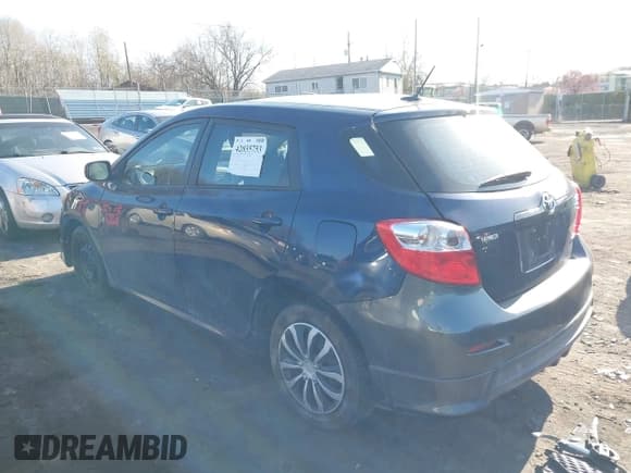 ✅ 2010 Toyota Matrix S • VIN: 2T1LE4EE9AC016716 • Lot: 42035753. Wystawiony na IAAI z przebiegiem 136 578 mil. Bezpłatny archiwum sprzedaży aukcyjnych z USA i szczegółowy raport historii pojazdu na DreamBid. Zdjęcie 3.