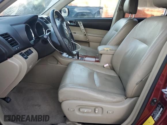 ✅ 2009 Toyota Highlander Limited • VIN: JTEDS42A092069311 • Lot: 82111565. Wystawiony na Copart z przebiegiem 199 040 mil. Bezpłatny archiwum sprzedaży aukcyjnych z USA i szczegółowy raport historii pojazdu na DreamBid. Zdjęcie 7.