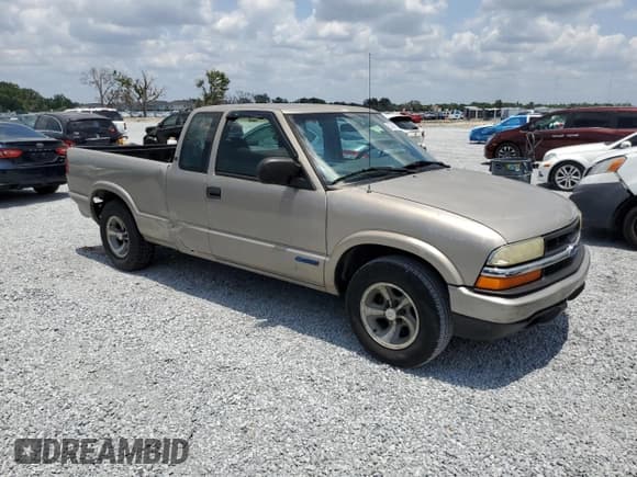 ✅ 2003 Chevrolet S-10 • VIN: 1GCCS19HX38154209 • Лот: 55936975. Опубликован ранее на Copart с пробегом 195 866 миль. Бесплатный доступ к архиву аукционных продаж из США и подробный отчёт об истории автомобиля на DreamBid. Изображение 4.