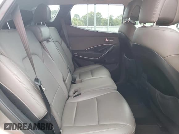 ✅ 2018 Hyundai Santa Fe 2.4L • VIN: 5NMZU3LB2JH069171 • Лот: 67220323. Опубликован ранее на Copart с пробегом 41 400 миль. Бесплатный доступ к архиву аукционных продаж из США и подробный отчёт об истории автомобиля на DreamBid. Изображение 11.