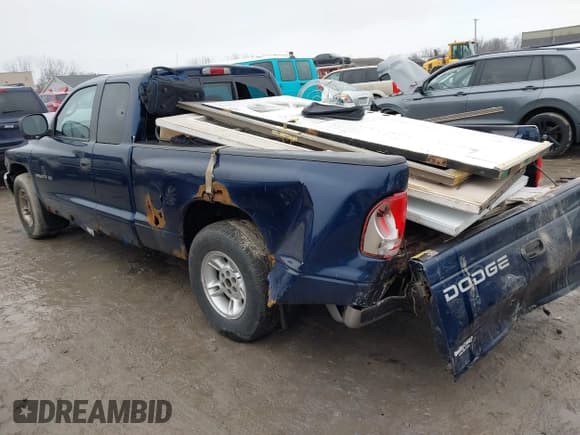 ✅ 2000 Dodge Dakota • VIN: 1B7GL22X8YS553040 • Lot: 41186125. Listed on IAAI with 88,127 mi. Free auction sales archive from the USA and detailed vehicle history report at DreamBid. Image 3.