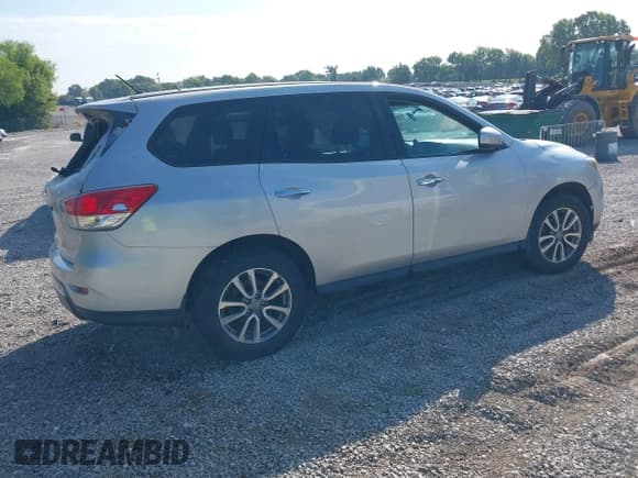 ✅ 2013 Nissan Pathfinder SL • VIN: 5N1AR2MM1DC662320 • Лот: 42828748. Опубликован ранее на IAAI с пробегом Не указан. Бесплатный доступ к архиву аукционных продаж из США и подробный отчёт об истории автомобиля на DreamBid. Изображение 4.