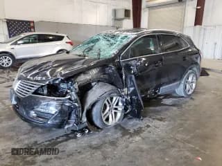 ✅ 2016 Lincoln MKC Reserve • VIN: 5LMCJ3D9XGUJ16046 • Lot: 68781535. Wystawiony na Copart z przebiegiem 116 780 mil. Bezpłatny archiwum sprzedaży aukcyjnych z USA i szczegółowy raport historii pojazdu na DreamBid. Zdjęcie 1.