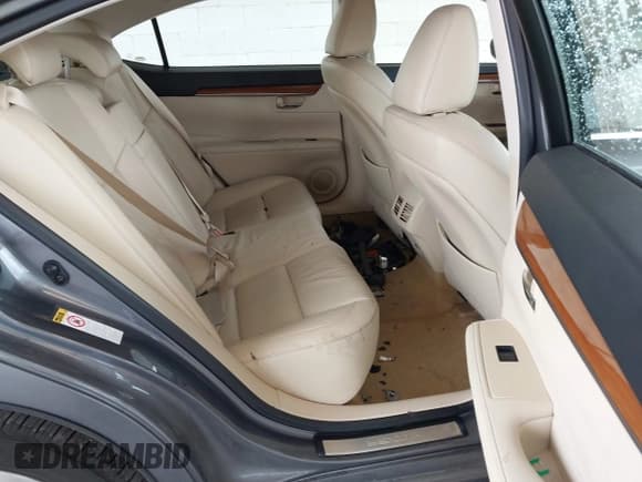 ✅ 2013 Lexus ES 300h • VIN: JTHBW1GG0D2022878 • Lot: 43577996. Listed on IAAI with 79,964 mi. Free auction sales archive from the USA and detailed vehicle history report at DreamBid. Image 8.