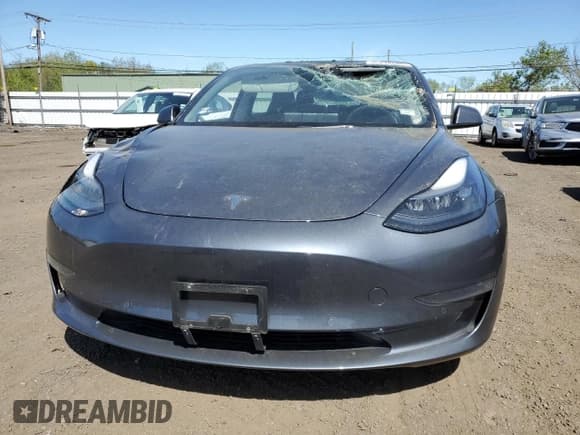 ✅ 2022 Tesla Model 3 Long Range • VIN: 5YJ3E1EB0NF274855 • Лот: 55218685. Опубликован ранее на Copart с пробегом Не указан. Бесплатный доступ к архиву аукционных продаж из США и подробный отчёт об истории автомобиля на DreamBid. Изображение 5.