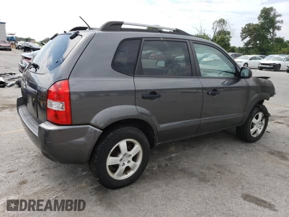 2008 Hyundai Tucson GLS z VIN KM8JM12B88U733619, wystawiony jako Copart lot #68029124 z przebiegiem Nie podano mil oraz Szkoda całkowita • Salvage title. Historia ofert i sprzedaży dostępna na DreamBid. Obrazek 3.