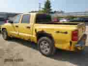 2006 Dodge Dakota SLT z VIN 1D7HW48N86S679222, wystawiony jako Copart lot #71169894 z przebiegiem 115 545 mil mil oraz Szkoda całkowita • Salvage title. Historia ofert i sprzedaży dostępna na DreamBid. Obrazek 2.