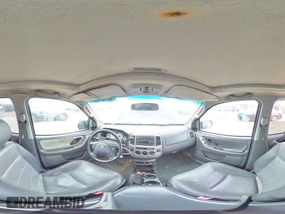 ✅ 2004 Ford Escape XLT • VIN: 1FMCU93164DA18796 • Lot: 52698785. Wystawiony na Copart z przebiegiem 208 287 mil. Bezpłatny archiwum sprzedaży aukcyjnych z USA i szczegółowy raport historii pojazdu na DreamBid. Zdjęcie 13.