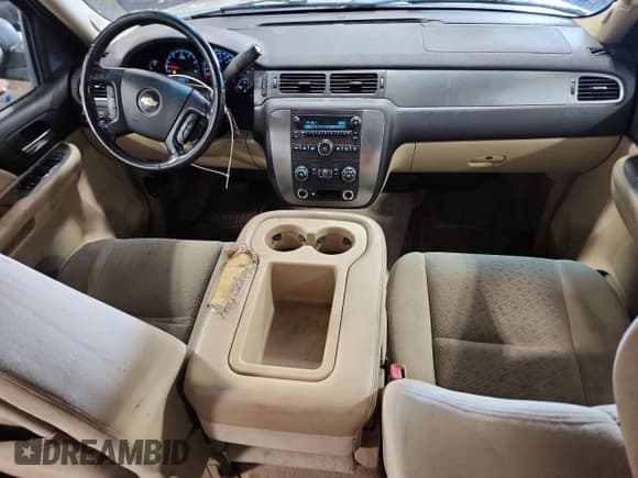 ✅ 2007 Chevrolet Tahoe LT • VIN: 1GNEK13007J138991 • Lot: 83954765. Wystawiony na Copart z przebiegiem 182 782 mil. Bezpłatny archiwum sprzedaży aukcyjnych z USA i szczegółowy raport historii pojazdu na DreamBid. Zdjęcie 8.