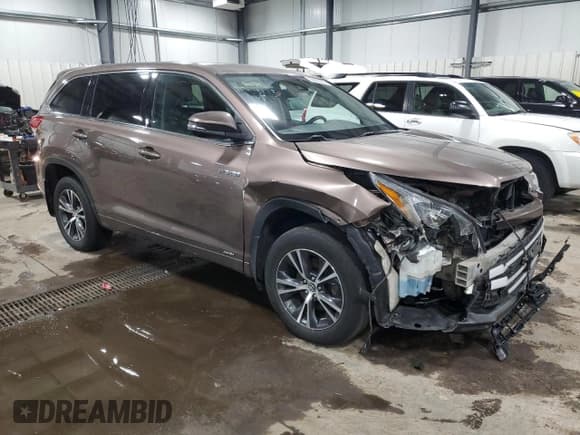 ✅ 2017 Toyota Highlander Hybrid LE • VIN: 5TDBGRFHXHS034879 • Лот: 50402225. Опубликован ранее на Copart с пробегом 88 447 миль. Бесплатный доступ к архиву аукционных продаж из США и подробный отчёт об истории автомобиля на DreamBid. Изображение 4.