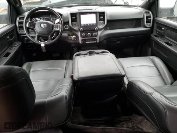 ✅ 2022 Ram 2500 Tradesman • VIN: 3C6UR5HJ8NG346549 • Lot: 77816184. Wystawiony na Copart z przebiegiem 43 315 mil. Bezpłatny archiwum sprzedaży aukcyjnych z USA i szczegółowy raport historii pojazdu na DreamBid. Zdjęcie 8.