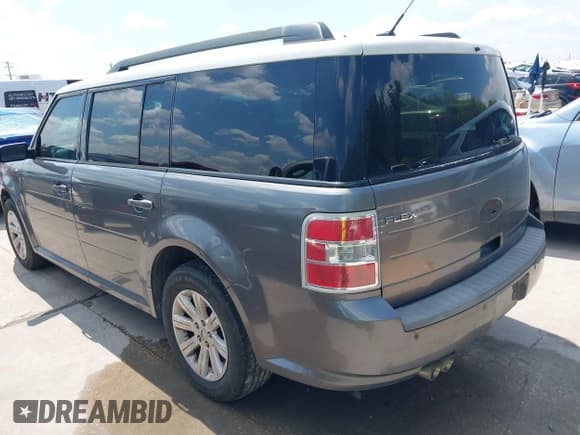 ✅ 2010 Ford Flex SE • VIN: 2FMGK5BC5ABA25730 • Лот: 43133000. Опубликован ранее на IAAI с пробегом 250 570 миль. Бесплатный доступ к архиву аукционных продаж из США и подробный отчёт об истории автомобиля на DreamBid. Изображение 3.