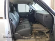 ✅ 2005 Chevrolet Silverado 2500HD Work Truck • VIN: 1GCHC24U55E304891 • Лот: 70416245. Опубликован ранее на Copart с пробегом 209 741 миль. Бесплатный доступ к архиву аукционных продаж из США и подробный отчёт об истории автомобиля на DreamBid. Изображение 10.