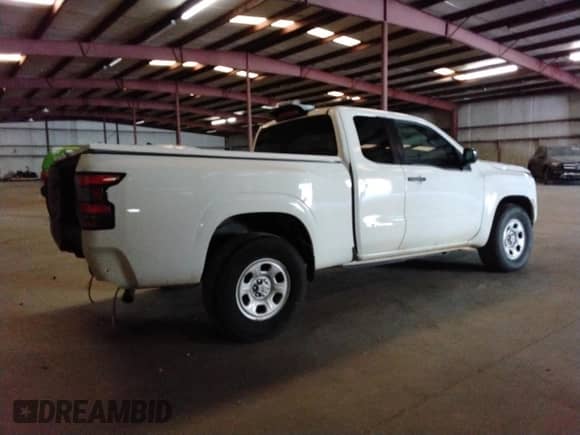 2024 Nissan Frontier S with VIN 1N6ED1CL7RN667215, listed as a Copart auction lot 85117345 with 17,702 mi miles and Salvage title. Bid and sale history available at DreamBid. Image 3.