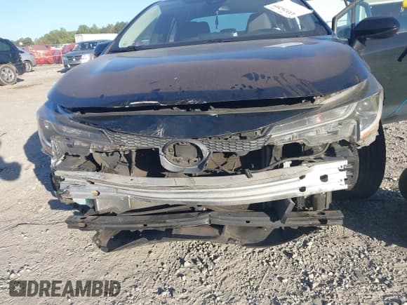 ✅ 2020 Toyota Corolla LE • VIN: 5YFEPRAE5LP133458 • Лот: 43326205. Опубликован ранее на IAAI с пробегом 122 058 миль. Бесплатный доступ к архиву аукционных продаж из США и подробный отчёт об истории автомобиля на DreamBid. Изображение 6.