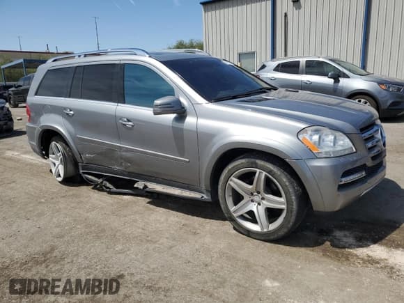 ✅ 2012 Mercedes-Benz GL 550 • VIN: 4JGBF8GE1CA779877 • Lot: 66185824. Wystawiony na Copart z przebiegiem 108 949 mil. Bezpłatny archiwum sprzedaży aukcyjnych z USA i szczegółowy raport historii pojazdu na DreamBid. Zdjęcie 4.