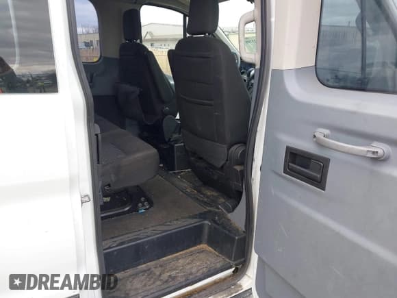 ✅ 2019 Ford Transit Passenger XL • VIN: 1FBZX2ZM7KKA47090 • Лот: 41823708. Опубликован ранее на IAAI с пробегом 236 058 миль. Бесплатный доступ к архиву аукционных продаж из США и подробный отчёт об истории автомобиля на DreamBid. Изображение 8.