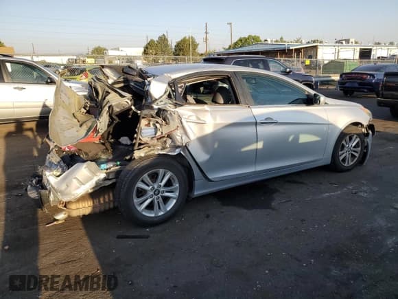 ✅ 2013 Hyundai Sonata GLS • VIN: 5NPEB4AC7DH771676 • Lot: 71444904. Listed on Copart with 98,854 mi. Free auction sales archive from the USA and detailed vehicle history report at DreamBid. Image 3.