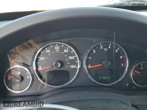 ✅ 2010 Jeep Liberty Sport • VIN: 1J4PN2GK1AW154695 • Lot: 82612515. Listed on Copart with 137,631 mi. Free auction sales archive from the USA and detailed vehicle history report at DreamBid. Image 9.