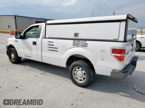 ✅ 2014 Ford F-150 XL • VIN: 1FTNF1CFXEKE42323 • Lot: 71273485. Listed on Copart with 256,873 mi. Free auction sales archive from the USA and detailed vehicle history report at DreamBid. Image 2.