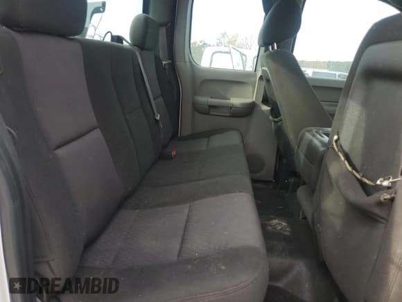 ✅ 2010 Chevrolet Silverado 1500 • VIN: 1GCSCPEA1AZ206290 • Lot: 91825705. Wystawiony na Copart z przebiegiem 178 923 mil. Bezpłatny archiwum sprzedaży aukcyjnych z USA i szczegółowy raport historii pojazdu na DreamBid. Zdjęcie 10.