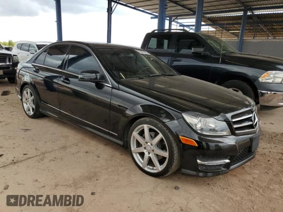 ✅ 2014 Mercedes-Benz C 250 Sport • VIN: WDDGF4HB7EG251001 • Lot: 55901995. Listed on Copart with 128,124 mi. Free auction sales archive from the USA and detailed vehicle history report at DreamBid. Image 4.