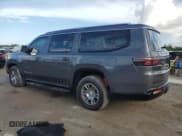 ✅ 2024 Jeep Wagoneer • VIN: 1C4SJSAP1RS116225 • Лот: 64605065. Опубликован ранее на Copart с пробегом 33 475 миль. Бесплатный доступ к архиву аукционных продаж из США и подробный отчёт об истории автомобиля на DreamBid. Изображение 2.