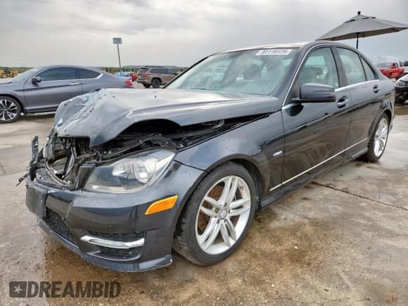 ✅ 2012 Mercedes-Benz C 250 Sport • VIN: WDDGF4HB0CR192889 • Lot: 91119125. Wystawiony na Copart z przebiegiem 100 643 mil. Bezpłatny archiwum sprzedaży aukcyjnych z USA i szczegółowy raport historii pojazdu na DreamBid. Zdjęcie 1.