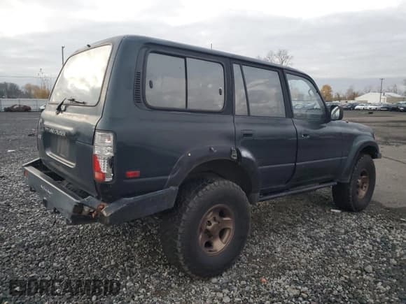 ✅ 1996 Toyota Land Cruiser • VIN: JT3HJ85JXT0142784 • Lot: 81755434. Listed on Copart with 370,361 mi. Free auction sales archive from the USA and detailed vehicle history report at DreamBid. Image 3.