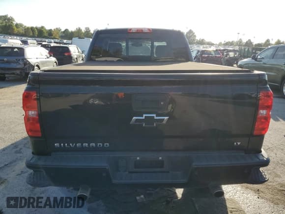 ✅ 2018 Chevrolet Silverado 1500 LT • VIN: 1GCVKREC7JZ304334 • Lot: 84803115. Wystawiony na Copart z przebiegiem 93 084 mil. Bezpłatny archiwum sprzedaży aukcyjnych z USA i szczegółowy raport historii pojazdu na DreamBid. Zdjęcie 6.