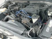 ✅ 2005 Ford Explorer XLT • VIN: 1FMZU63E95UA19907 • Lot: 42456885. Wystawiony na IAAI z przebiegiem 138 853 mil. Bezpłatny archiwum sprzedaży aukcyjnych z USA i szczegółowy raport historii pojazdu na DreamBid. Zdjęcie 14.