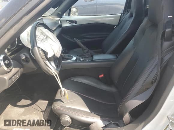 ✅ 2016 Mazda MX-5 Miata Grand Touring • VIN: JM1NDAD72G0110579 • Лот: 59885495. Опубликован ранее на Copart с пробегом 52 328 миль. Бесплатный доступ к архиву аукционных продаж из США и подробный отчёт об истории автомобиля на DreamBid. Изображение 7.