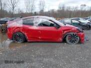✅ 2022 Tesla Model Y Performance • VIN: 7SAYGDEF6NF379665 • Lot: 43461107. Wystawiony na IAAI z przebiegiem 31 393 mil. Bezpłatny archiwum sprzedaży aukcyjnych z USA i szczegółowy raport historii pojazdu na DreamBid. Zdjęcie 12.