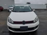 ✅ 2010 Volkswagen Golf GTI • VIN: WVWEV7AJ8AW246428 • Lot: 79220904. Wystawiony na Copart z przebiegiem 184 217 mil. Bezpłatny archiwum sprzedaży aukcyjnych z USA i szczegółowy raport historii pojazdu na DreamBid. Zdjęcie 5.