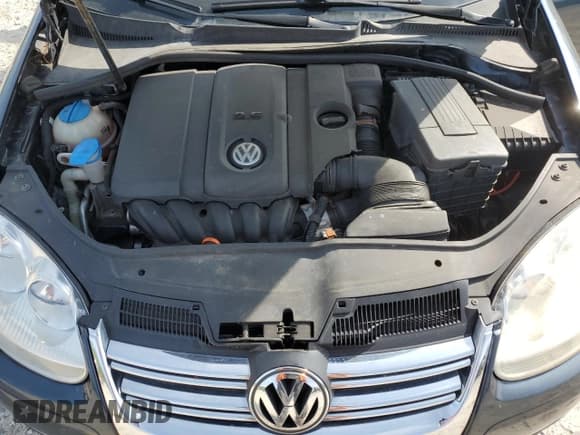 ✅ 2010 Volkswagen Jetta Limited Edition • VIN: 3VWRZ7AJ6AM122080 • Lot: 59463165. Listed on Copart with 181,282 mi. Free auction sales archive from the USA and detailed vehicle history report at DreamBid. Image 11.