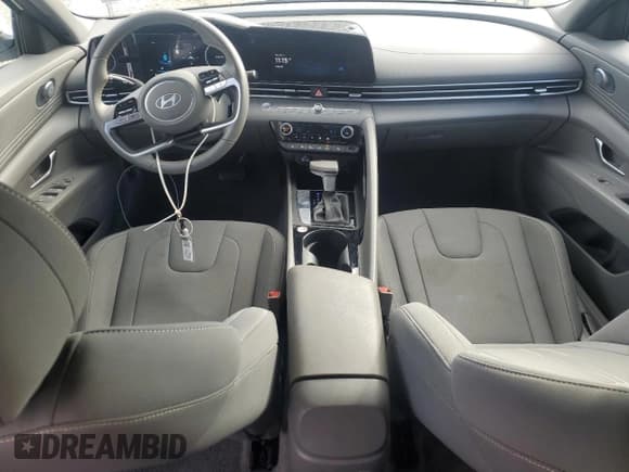 ✅ 2025 Hyundai Elantra SEL Convenience • VIN: KMHLS4DG3SU907760 • Lot: 91378125. Listed on Copart with 24,486 mi. Free auction sales archive from the USA and detailed vehicle history report at DreamBid. Image 8.