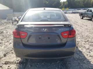 2008 Hyundai Elantra GLS z VIN KMHDU46D68U351728, wystawiony jako Copart lot #71090254 z przebiegiem 89 781 mil mil oraz Czysty tytuł • Clean title. Historia ofert i sprzedaży dostępna na DreamBid. Obrazek 6.