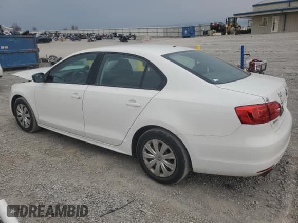 ✅ 2013 Volkswagen Jetta • VIN: 3VW2K7AJ0DM275662 • Лот: 92867845. Опубликован ранее на Copart с пробегом 181 214 миль. Бесплатный доступ к архиву аукционных продаж из США и подробный отчёт об истории автомобиля на DreamBid. Изображение 2.