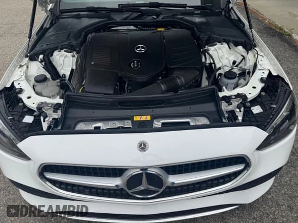 ✅ 2022 Mercedes-Benz C 300 • VIN: W1KAF4HB5NR016400 • Lot: 60353035. Listed on Copart with 81,656 mi. Free auction sales archive from the USA and detailed vehicle history report at DreamBid. Image 7.