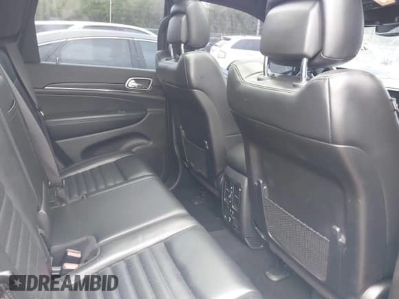 ✅ 2020 Jeep Grand Cherokee Limited X • VIN: 1C4RJFBG1LC144077 • Lot: 42119007. Listed on IAAI with 54,005 mi. Free auction sales archive from the USA and detailed vehicle history report at DreamBid. Image 8.