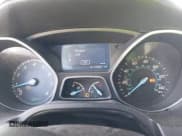 ✅ 2014 Ford Focus SE • VIN: 1FADP3F28EL274811 • Lot: 43014720. Wystawiony na IAAI z przebiegiem 99 857 mil. Bezpłatny archiwum sprzedaży aukcyjnych z USA i szczegółowy raport historii pojazdu na DreamBid. Zdjęcie 7.