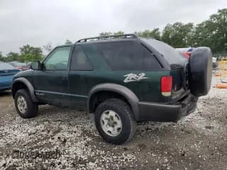 ✅ 2002 Chevrolet Blazer LS • VIN: 1GNCT18W92K128951 • Lot: 69324585. Wystawiony na Copart z przebiegiem 69 957 mil. Bezpłatny archiwum sprzedaży aukcyjnych z USA i szczegółowy raport historii pojazdu na DreamBid. Zdjęcie 2.