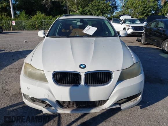 ✅ 2011 BMW 3 Series 328i • VIN: WBAPH7G57BNN05019 • Lot: 43758435. Listed on IAAI with 226,900 mi. Free auction sales archive from the USA and detailed vehicle history report at DreamBid. Image 12.
