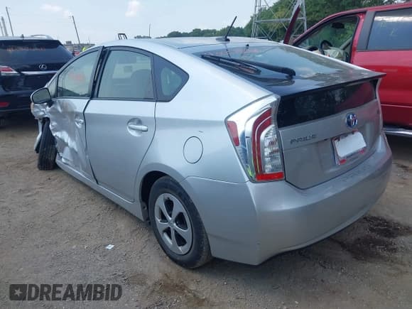 ✅ 2013 Toyota Prius Two • VIN: JTDKN3DU1D5617005 • Lot: 43007342. Listed on IAAI with 62,324 mi. Free auction sales archive from the USA and detailed vehicle history report at DreamBid. Image 3.