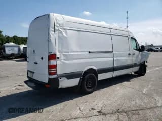 ✅ 2011 Freightliner Sprinter • VIN: WDYPE8CC4B5552423 • Lot: 69059564. Wystawiony na Copart z przebiegiem Nie podano. Bezpłatny archiwum sprzedaży aukcyjnych z USA i szczegółowy raport historii pojazdu na DreamBid. Zdjęcie 3.