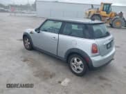 ✅ 2010 MINI Hardtop • VIN: WMWMF3C58ATZ66375 • Lot: 42969522. Wystawiony na IAAI z przebiegiem 88 174 mil. Bezpłatny archiwum sprzedaży aukcyjnych z USA i szczegółowy raport historii pojazdu na DreamBid. Zdjęcie 3.