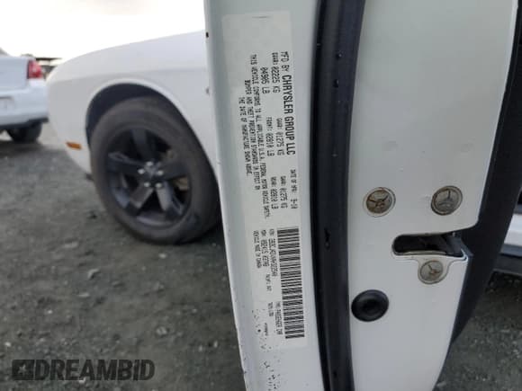 ✅ 2010 Dodge Challenger SE • VIN: 2B3CJ4DVXAH322540 • Lot: 48812875. Wystawiony na Copart z przebiegiem 164 208 mil. Bezpłatny archiwum sprzedaży aukcyjnych z USA i szczegółowy raport historii pojazdu na DreamBid. Zdjęcie 12.