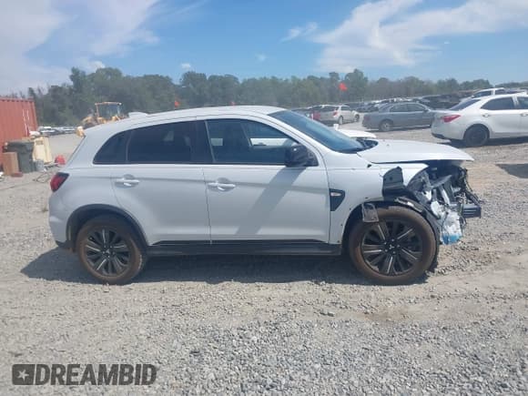 ✅ 2022 Mitsubishi Outlander ES • VIN: JA4APUAU1NU016680 • Lot: 43361927. Wystawiony na IAAI z przebiegiem 78 805 mil. Bezpłatny archiwum sprzedaży aukcyjnych z USA i szczegółowy raport historii pojazdu na DreamBid. Zdjęcie 14.