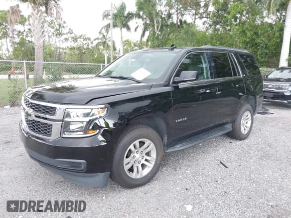 ✅ 2020 Chevrolet Tahoe LT • VIN: 1GNSCBKC1LR182348 • Lot: 42321890. Wystawiony na IAAI z przebiegiem 72 452 mil. Bezpłatny archiwum sprzedaży aukcyjnych z USA i szczegółowy raport historii pojazdu na DreamBid. Zdjęcie 2.